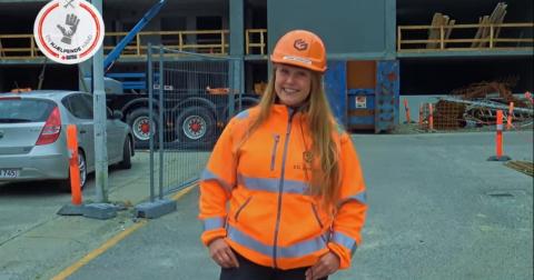CG Jensen_En Hjælpende Hånd 2016