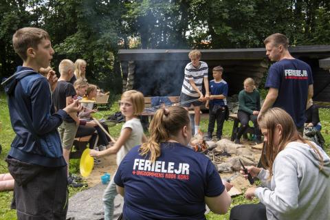 Ferielejr_bålhygge_Ungdommens Røde Kors