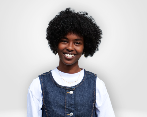 Forperson_Fatima portræt_Ungdommens Røde Kors_2025