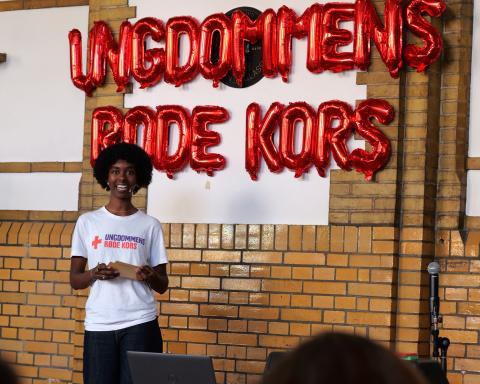 Forperson_Fatima på landsmøde_Ungdommens Røde Kors_2025