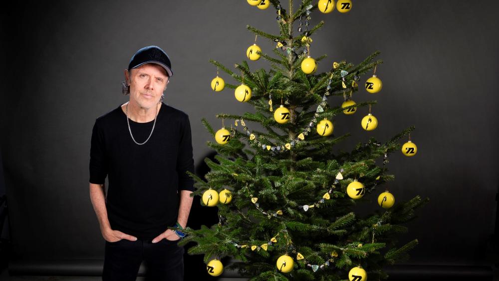 Lars Ulrich_juletræ_2024_beskåret